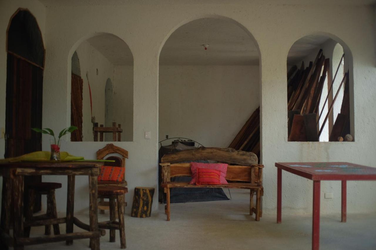 Near Lake Hostal Bacalar Exterior foto