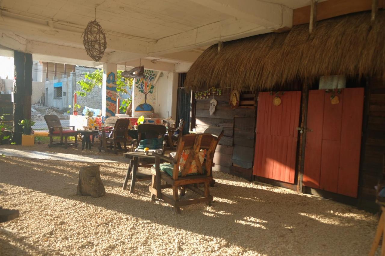 Near Lake Hostal Bacalar Exterior foto